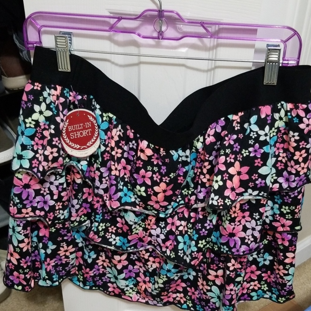 NWT multi color skirt w/shorts built in